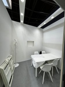 Innenraum eines Messestandes Fugenlos